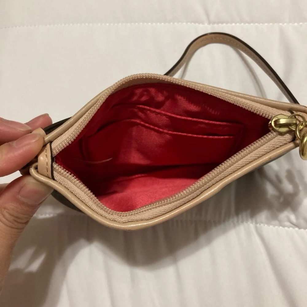 Coach wristlet - Picture 3 of 10